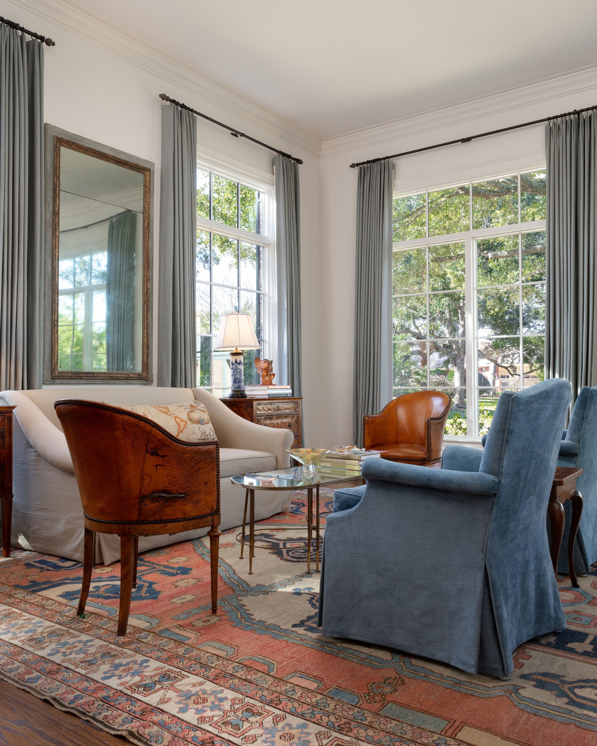 windows by Exclusive  traditional home Houston 