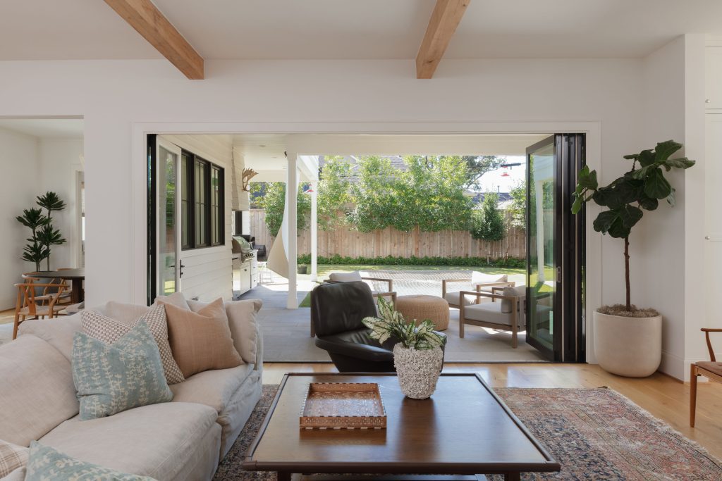 Example of premium folding doors and house windows from Exclusive Houston